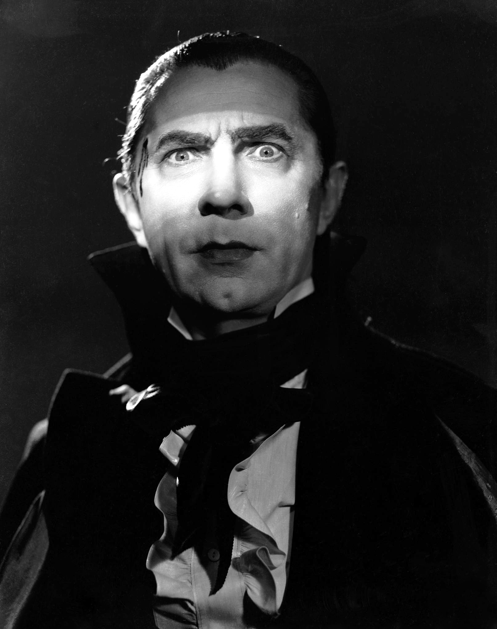 Starred as Dracula for Universal Studios - BELA LUGOSI - Castlevania's real-life BELO LUGOSI.